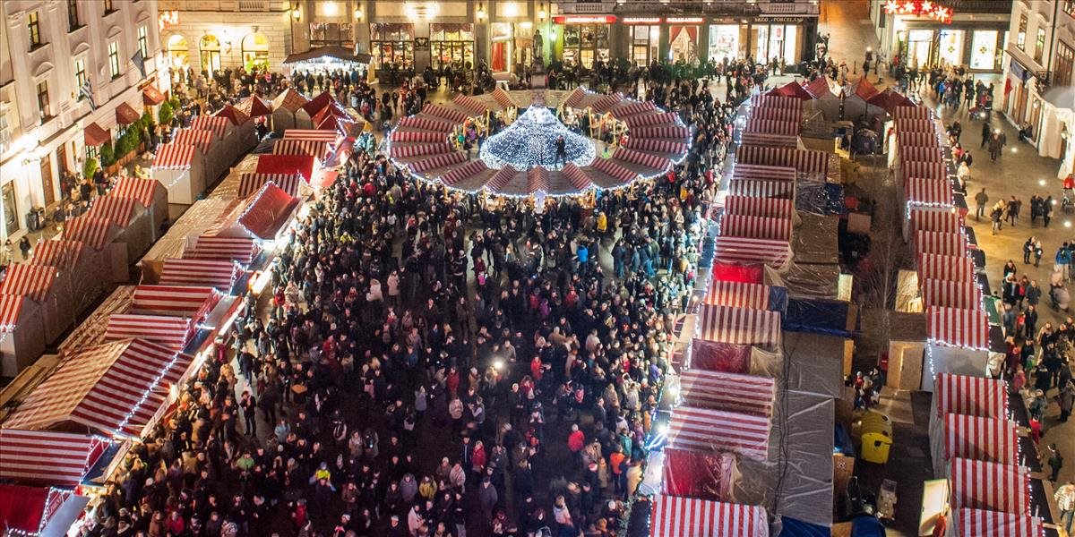 Aj v Bratislave budú vianočné trhy chrániť zátarasy a posilnené hliadky