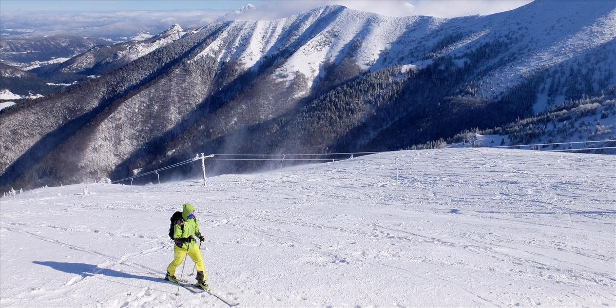 Sezóna je definitívne odštartovaná: Vo Vrátnej sa už lyžuje!