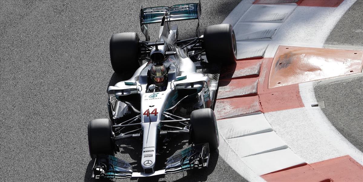 F1: Hamilton v záverečnom tréningu pred VC Abú Zabí opäť vylepšil traťový rekord