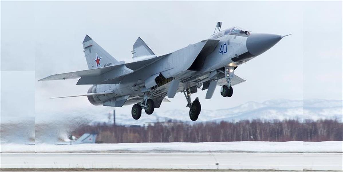 Ruská superstíhačka MiG-31 je najrýchlejšia na svete a zatieňuje západných konkurentov, upozorňuje nemecký portál