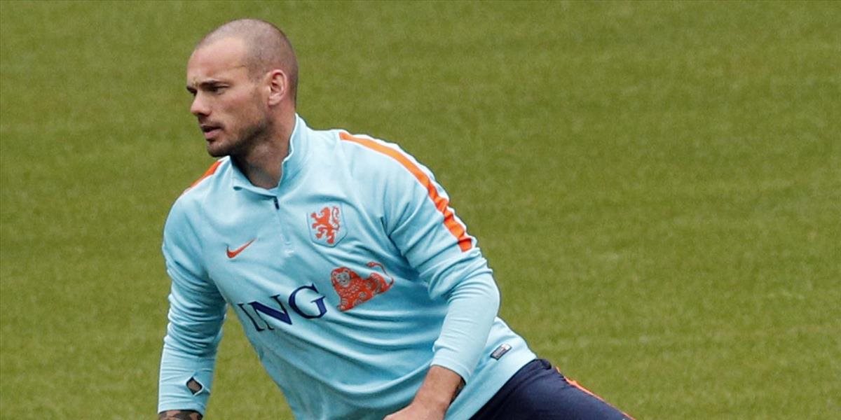 Sneijder sa zranil, Nice bude chýbať minimálne mesiac