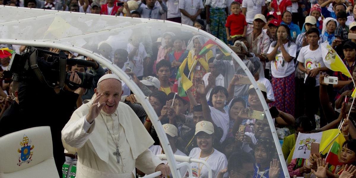 Pápež počas omše v Mjanmarsku vyzval odpustiť a nemstiť sa