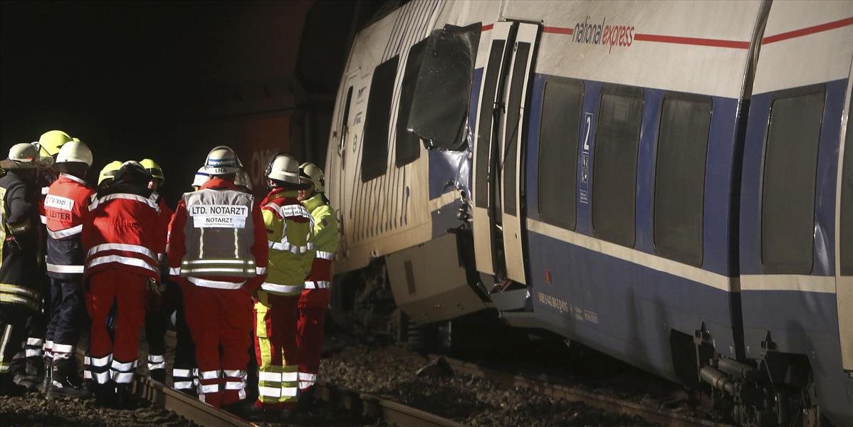 Pri Düsseldorfe sa zrazili vlaky, hlásia zranených ľudí