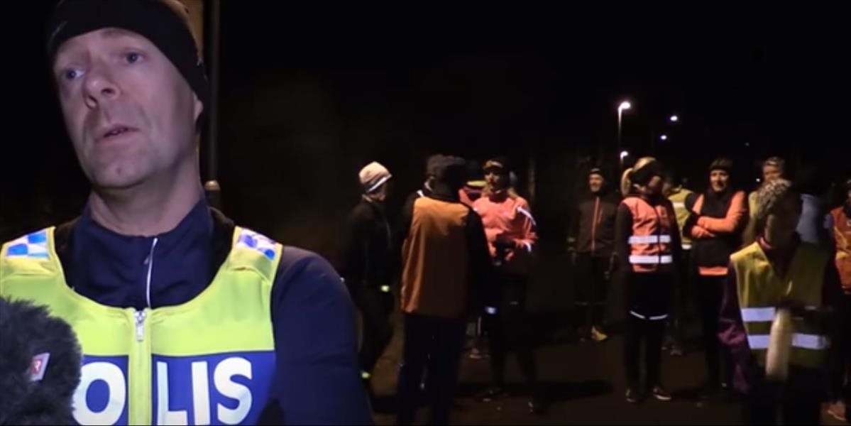 VIDEO S migrantmi prišiel lepší svet. Švédi už po zotmení behávajú s policajtmi po boku...