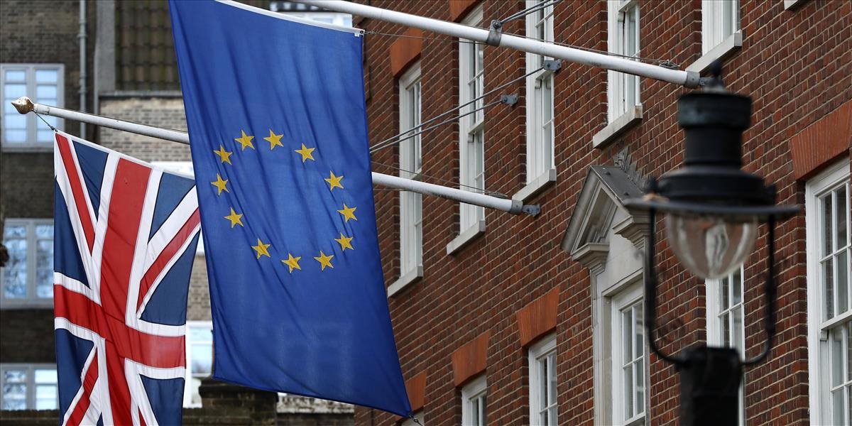 Británia zdvojnásobila počet víz pre odborníkov z krajín mimo EÚ
