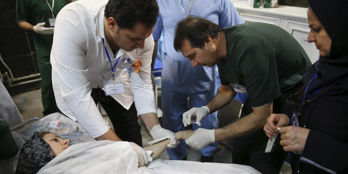 Pri ďalšom zemetrasení v Iráne utrpeli zranenia desiatky ľudí