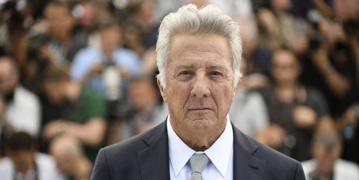 Dustin Hoffman čelí ďalšiemu obvineniu zo sexuálneho obťažovania