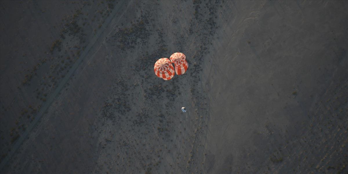 NASA úspešne otestovala padáky kozmickej lode Orion