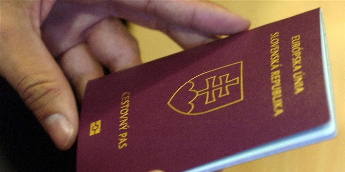 O vrátenie slovenského pasu požiadalo 476 ľudí, získalo ho zatiaľ 368