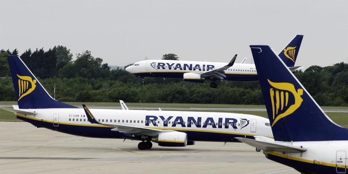 Piloti Ryanairu odložili štrajk a čakajú na výsledok rokovaní odborov s vedením