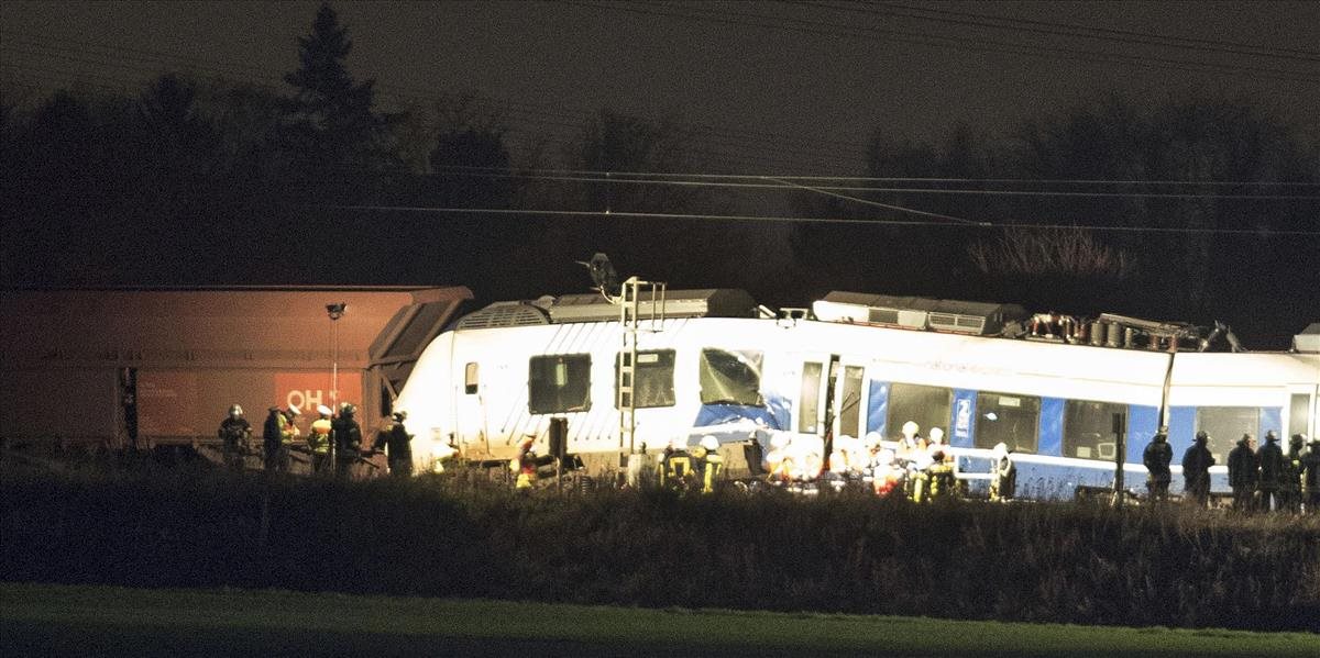Pri železničnom nešťastí vo Washingtone zahynulo najmenej šesť ľudí