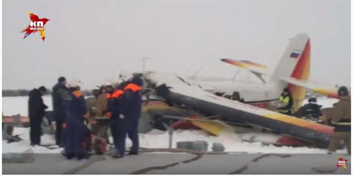 VIDEO V Rusku sa zrútilo lietadlo, medzi mŕtvymi sú aj deti