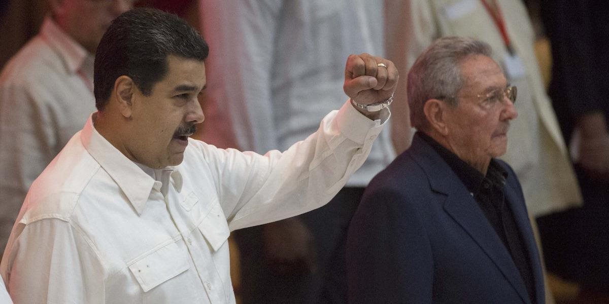Ústavodarné zhromaždenie vo Venezuele zbavilo tri opozičné strany možnosti kandidovať vo voľbách