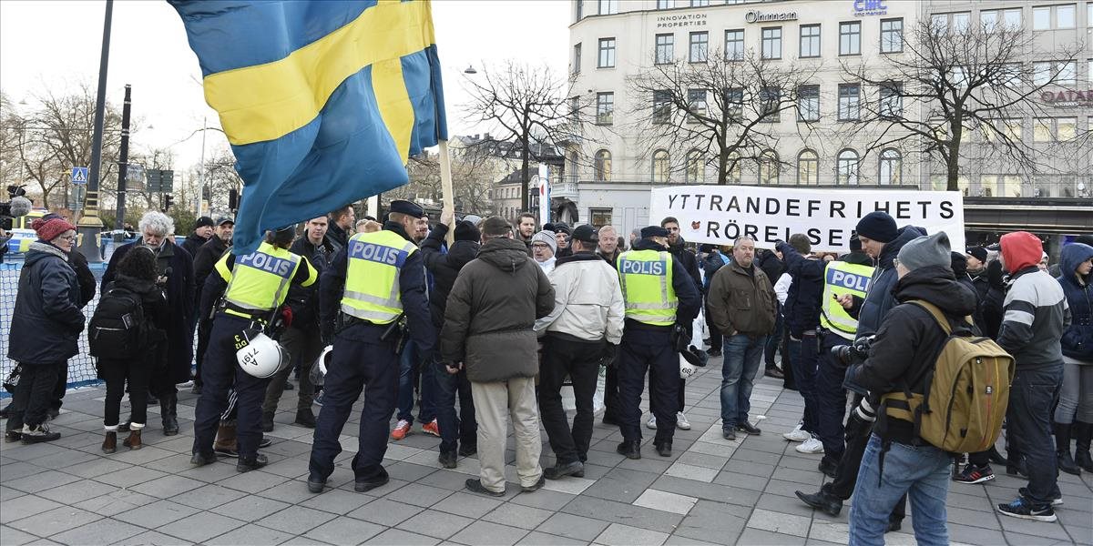 Švédi budú musieť dlhšie pracovať, aby mali peniaze na migrantov