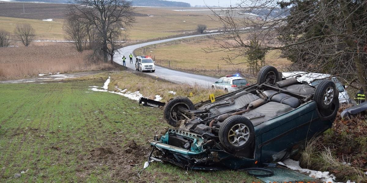 Pri nehode v kežmarskom okrese zahynul 19-ročný vodič