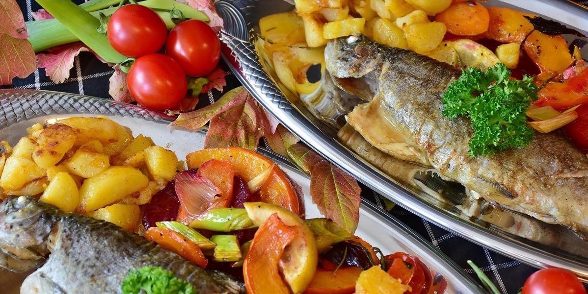 Slováci jedia menej mäsa, ovocia a zemiakov, zato viac syrov a rýb, ukázal prieskum