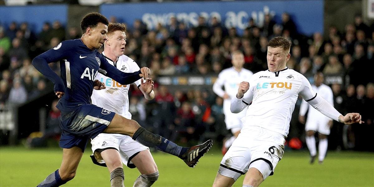 Arbiter sa vraj ospravedlnil koučovi Swansea City za neregulárny gól Tottenhamu
