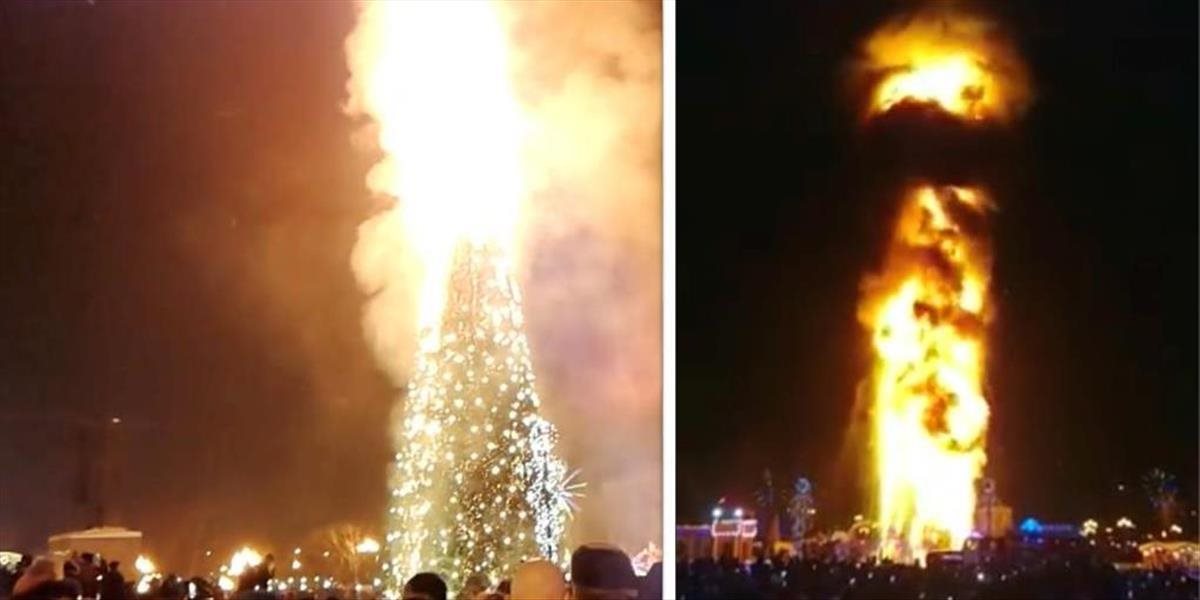 VIDEO „Horúca novoročná párty“ v Rusku: Obrovský vianočný stromček zhorel za pár minúť