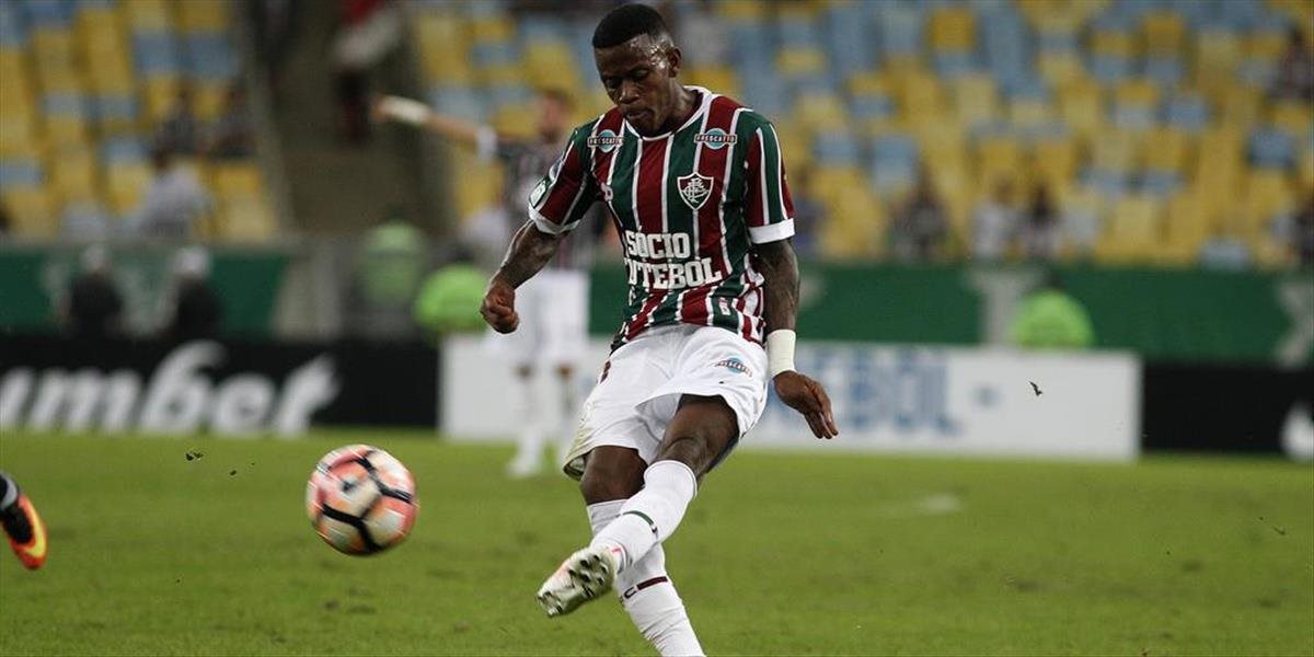 Hráč Fluminense sa zranil pri bitke s fanúšikom, pauzovať bude niekoľko mesiacov