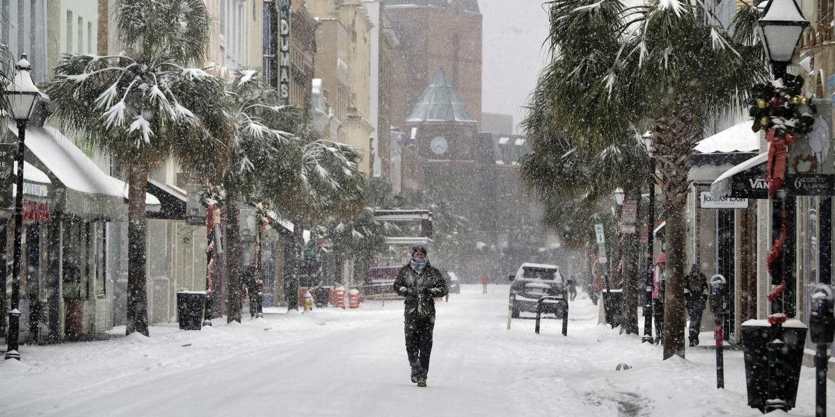 Slnečný štát Florida sa zahalil do snehovej prikrývky, sneh tu nemali už tridsať rokov