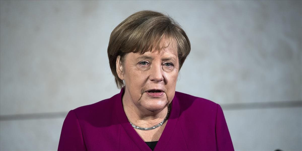 Merkelová začína rokovať s SPD