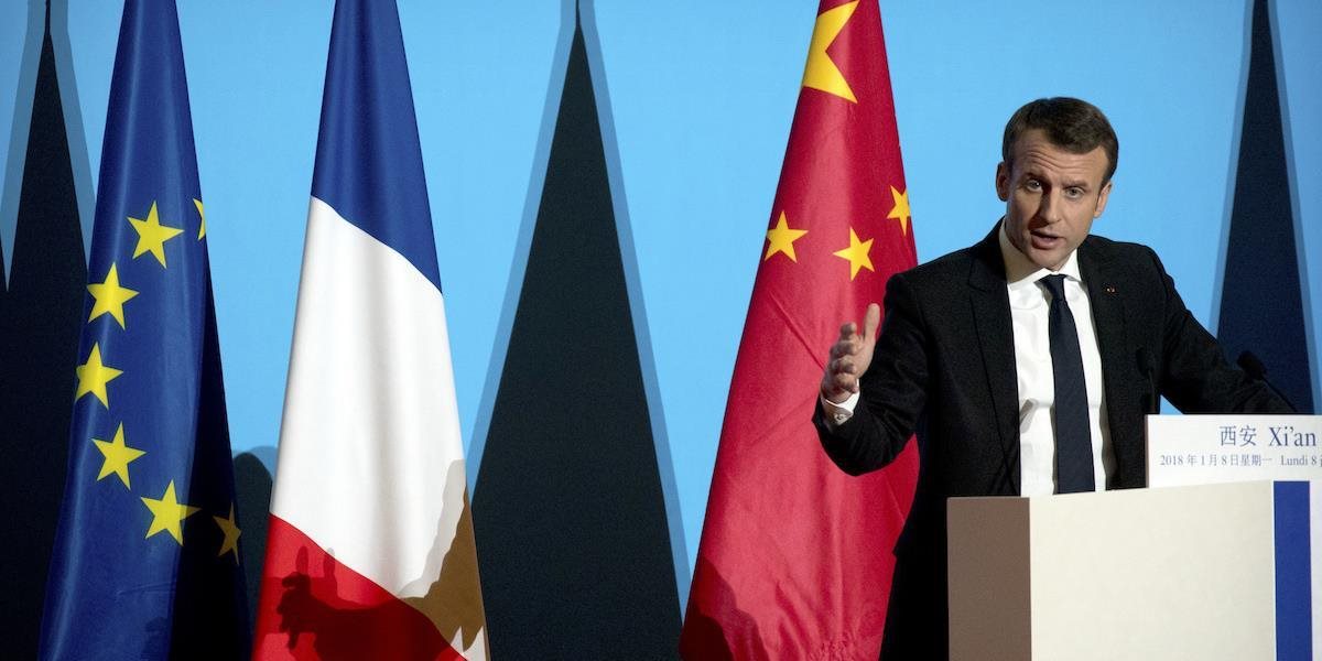 Macron chce v Číne dosiahnuť prehĺbenie vzťahov a účasť na Hodvábnej ceste
