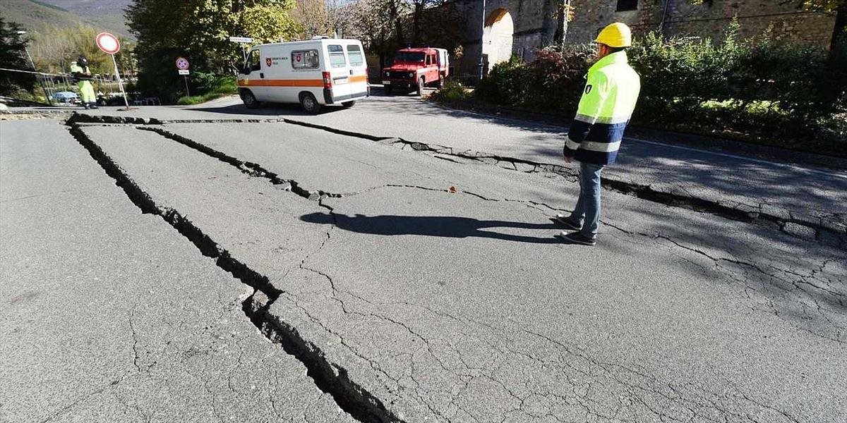 Zemetrasenie s magnitúdou 7,6 sa vyskytlo v Karibskom mori severne od Hondurasu