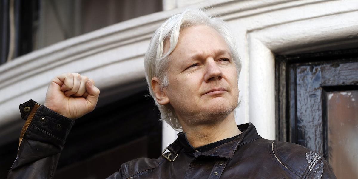 K vyriešeniu prípadu Juliana Assangea by mohla prispieť tretia strana