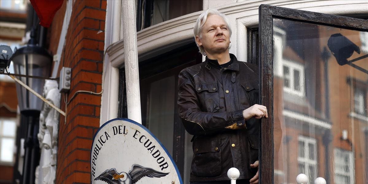 Zakladateľ WikiLeaks Julian Assange získal ekvádorské občianstvo