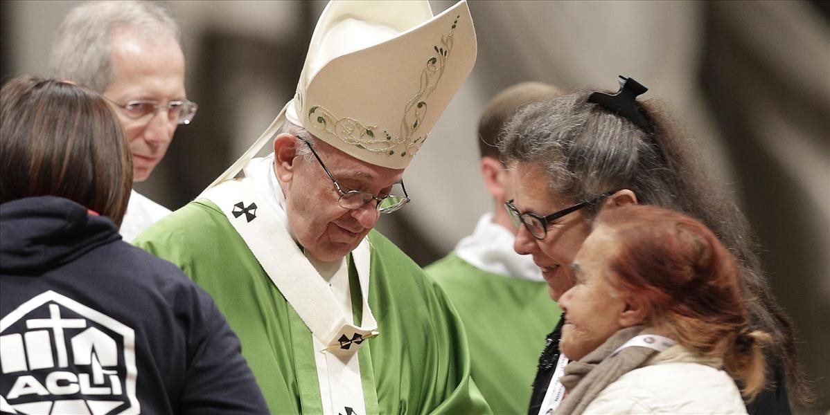 Pápež František sa počas návštevy Čile stretne s obeťami Pinochetovho režimu