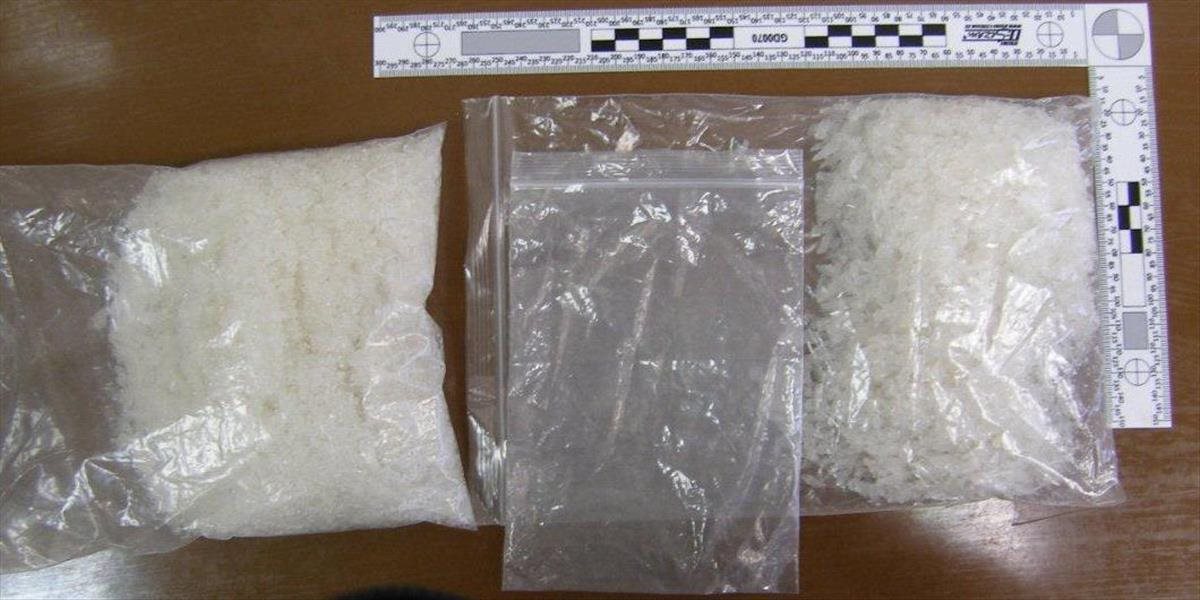 Policajti našli v Humennom u dvoch mužov pri prehliadke metamfetamín