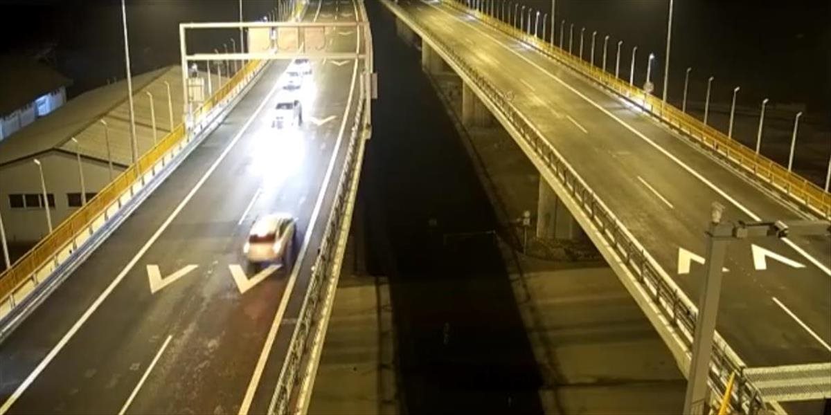 VIDEO Vodič sa rútil po diaľnici v protismere, nafúkal vysoké promile