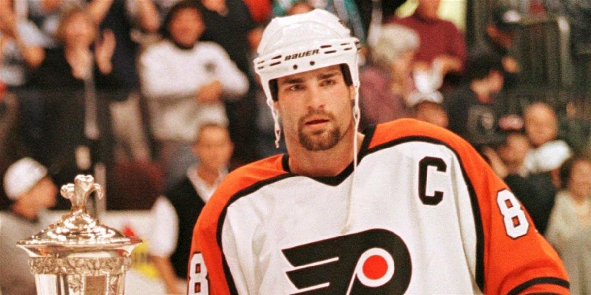 NHL: Pocta pre Lindrosa od Flyers. Slávnostne vyradia jeho číslo 88