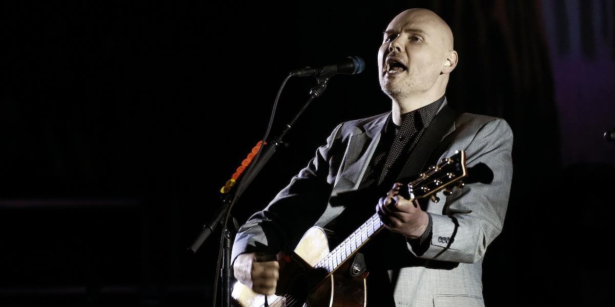 Billy Corgan sa stretol v štúdiu s dvoma pôvodnými členmi kapely The Smashing Pumpkins