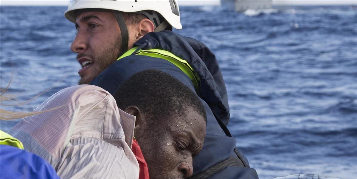 Španieli zachránili v Stredozemnom mori ďalších 56 migrantov