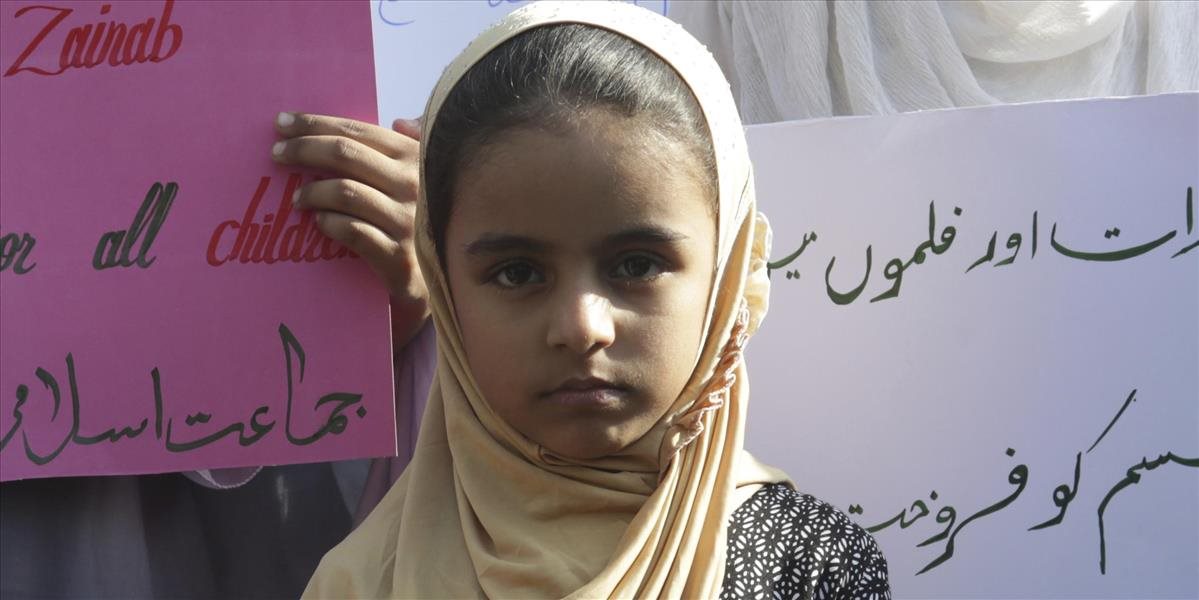 V Pakistane zatkli pedofila podozrivého zo zabitia dievčatka (7), otec obete ho chce obesiť