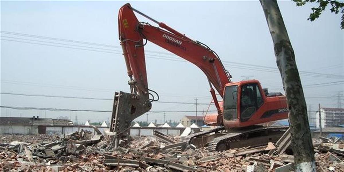 V Pekingu zbúrajú tisícky nelegálnych stavieb