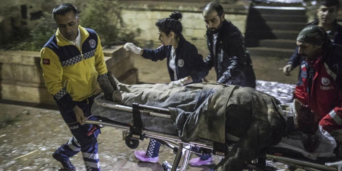 Pohraničné mesto Kilis zasiahli dve rakety zo Sýrie, dvaja ľudia zomreli