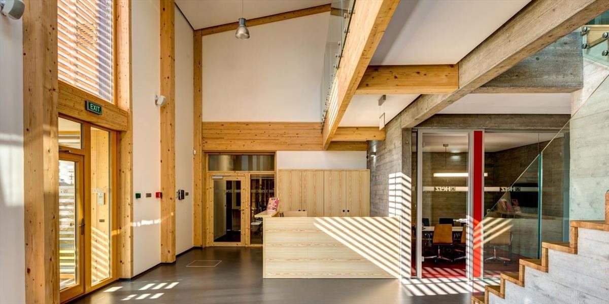 Architektonickí odborníci vysoko oceňujú interiér školiaceho centra Herz v Bernolákove s nábytkom Neudoerfler