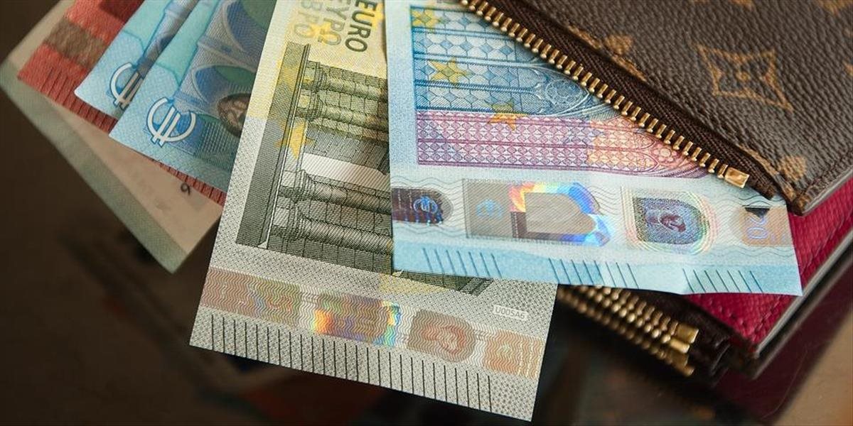 Na Slovensku zadržali vlani takmer 3-tisíc falošných eurobankoviek
