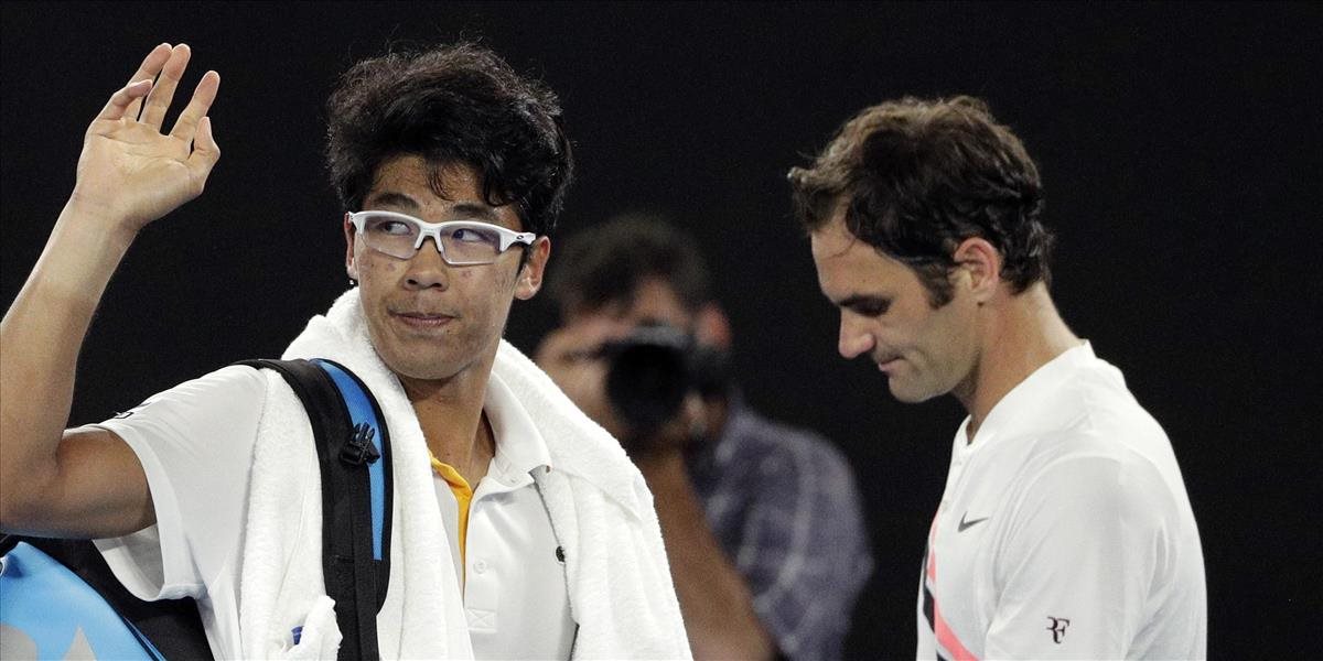 Australian Open: Federer mieri do svojho siedmeho finále, Chung skrečoval