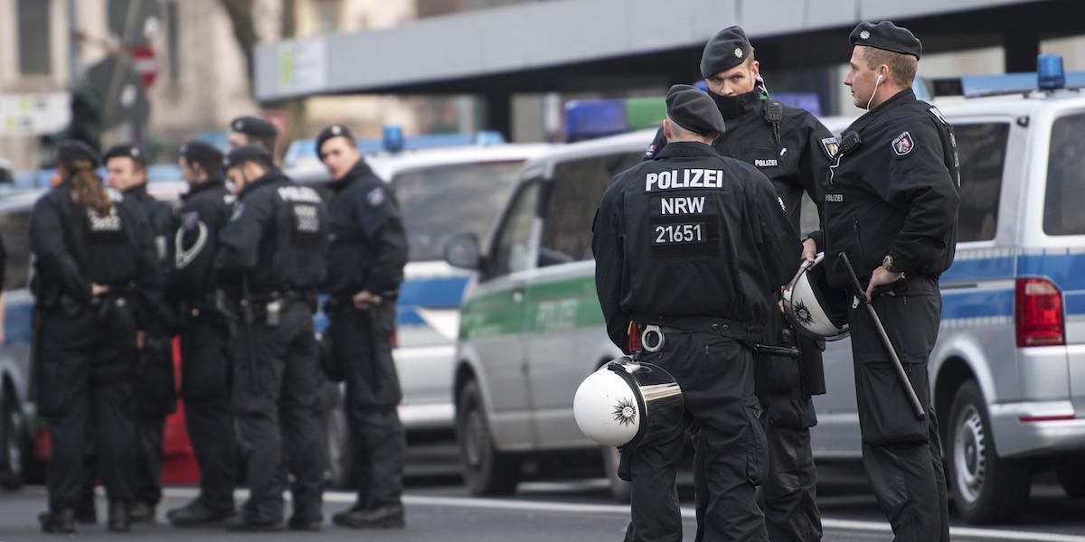 Islamisti sa v Nemecku vyhrážali policajtovi priamo pred jeho bydliskom