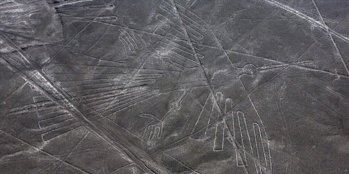 FOTO Kamionista v Peru poškodil známe obrazce na plošine Nazca staré tisícky rokov