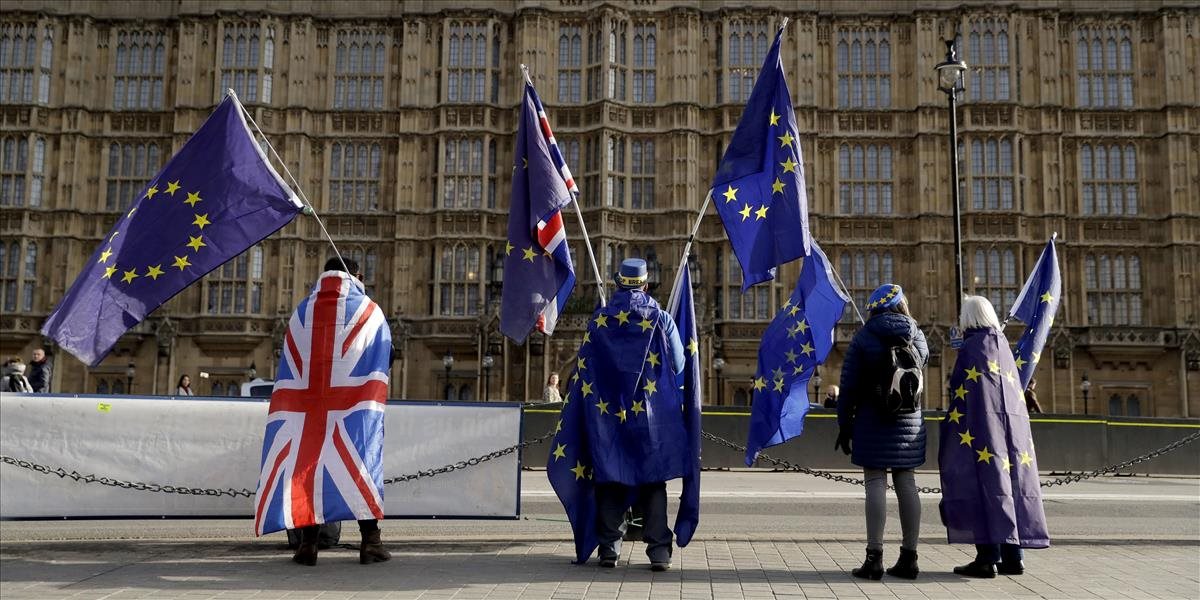 Občania EÚ nedostanú v prechodnom období po brexite rovnaké práva