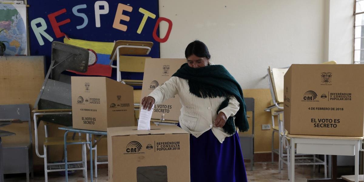 Ekvádorskí občania rozhodli v referende o obmedzení funkčných období prezidenta