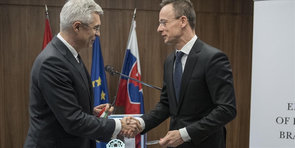 Minister Szijjártó v Bratislave: Slovensko je významný spojenec; migračné kvóty sú pre oboch neprijateľné