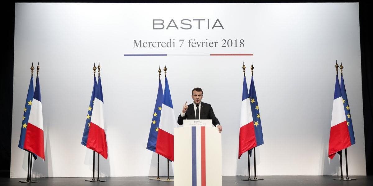 Macron odmietol požiadavky Korzičanov na posilnenie autonómie ostrova