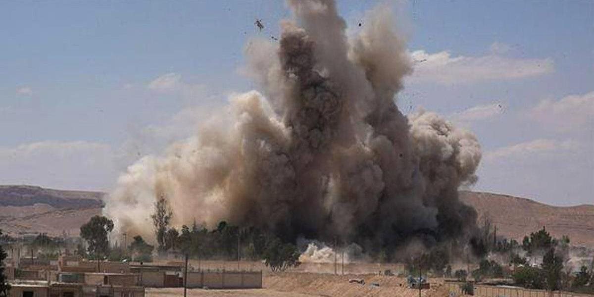 Sýrske vládne jednotky bombardovali povstalcov pri Damasku, pri náletoch zahynulo aj 12 detí