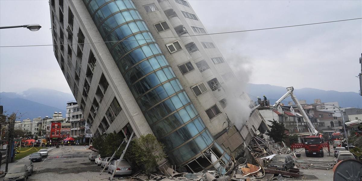 Počet obetí taiwanského zemetrasenia stúpol na 14