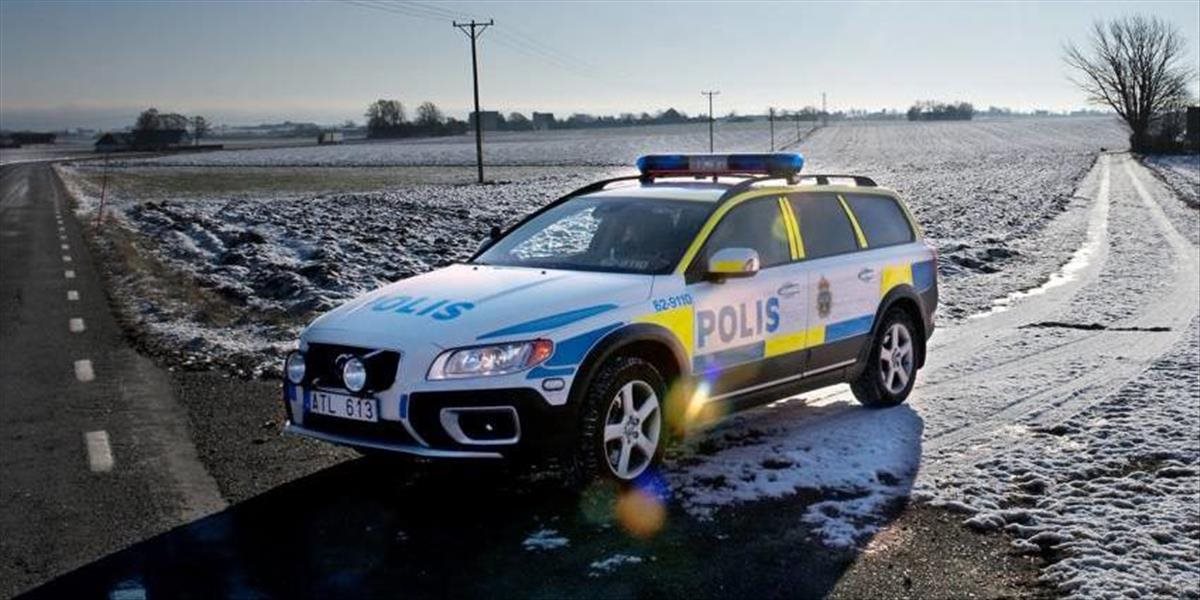 VIDEO Agresívneho migranta chceli zaktnúť tri švédske policajtky. Dopadlo to žalostne